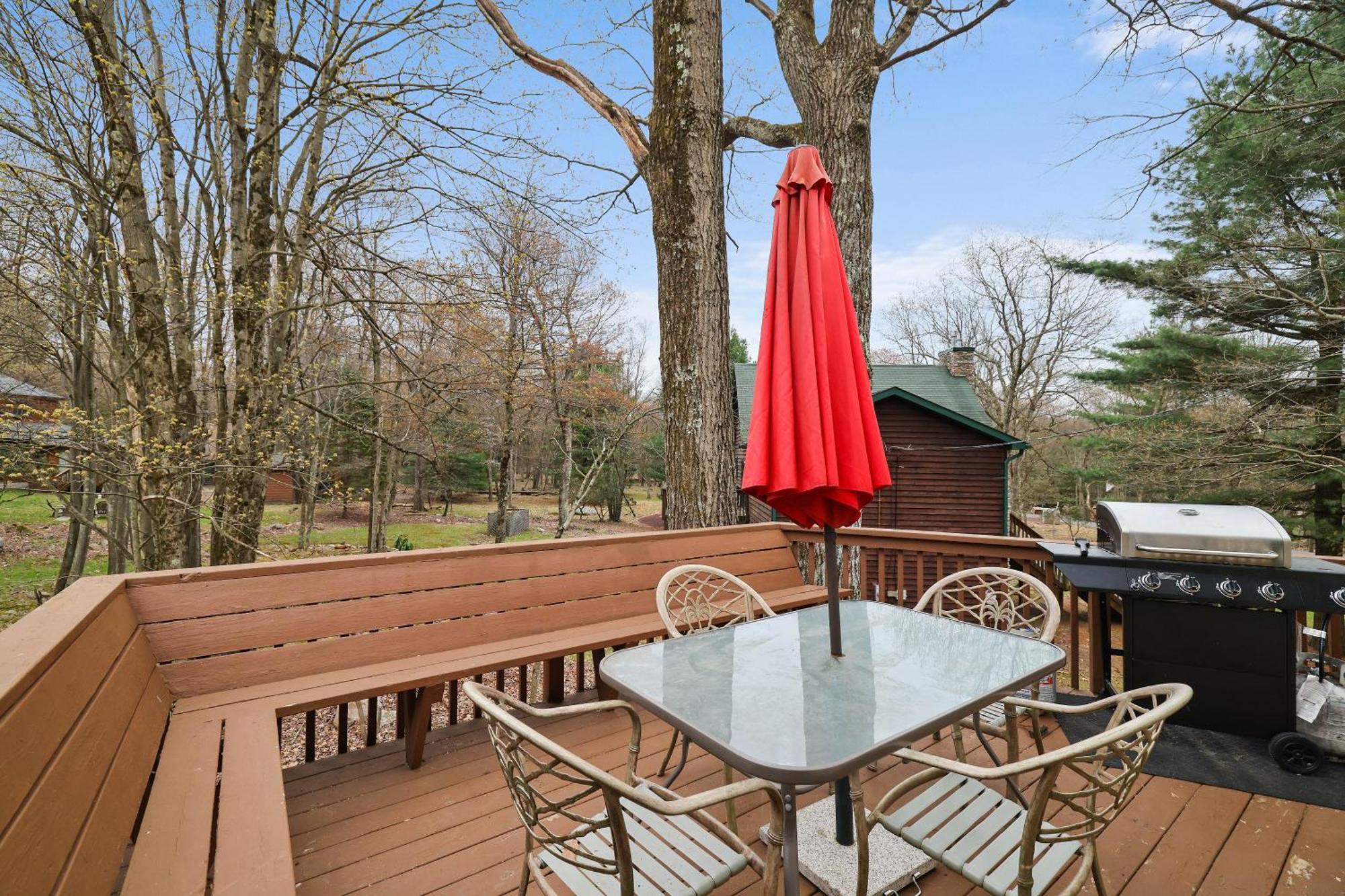 Woodland Escape-0.6mile To Pet Friendly Lake Harmony